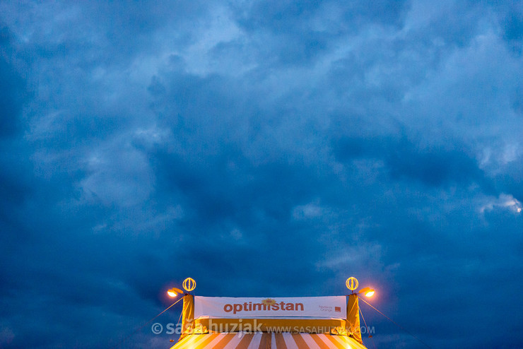 Keep calm and stay positive @ Bažant Pohoda festival, Trenčín (Slovakia), 10/07 > 12/07/2014 <em>Photo: © Saša Huzjak</em>