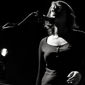 Emelie Quinquist aka Tiny Feet (Yann Tiersen band) @ Orpheum, Graz (Austria), 25/02/2015 <em>Photo: © Saša Huzjak</em>