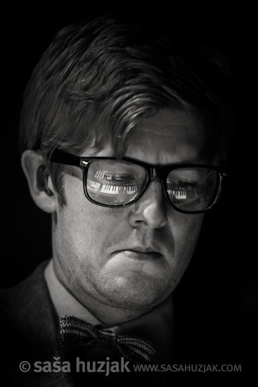 J. Willgoose, Esq. (Public Service Broadcasting) @ Chelsea, Vienna (Austria), 2015 <em>Photo: © Saša Huzjak</em>