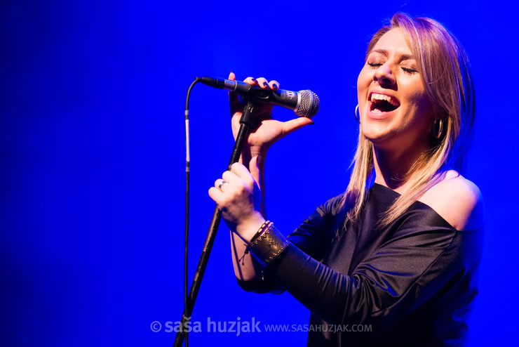 Đorđia Palić (Tony Cetinski band) @ Križanke, Ljubljana (Slovenia), 10/06/2015 <em>Photo: © Saša Huzjak</em>