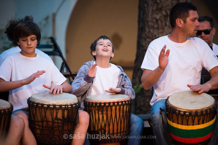 Izbine glasne pripovedke - letna bobnarska produkcija Plesne Izbe Maribor @ Vetrinjski dvor, Maribor (Slovenia), 21/06/2015 <em>Photo: © Saša Huzjak</em>