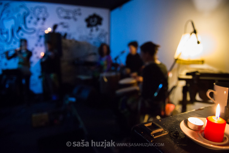 Djembabe @ Kino Udarnik, Maribor (Slovenia), 16/01/2016 <em>Photo: © Saša Huzjak</em>