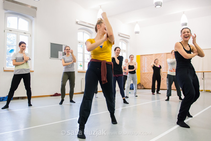 Contemporary ballet with Kjara Starič Wurst @ Zimska plesna šola / Winter dance school, Maribor (Slovenia), 19/02 > 22/02/2016 <em>Photo: © Saša Huzjak</em>