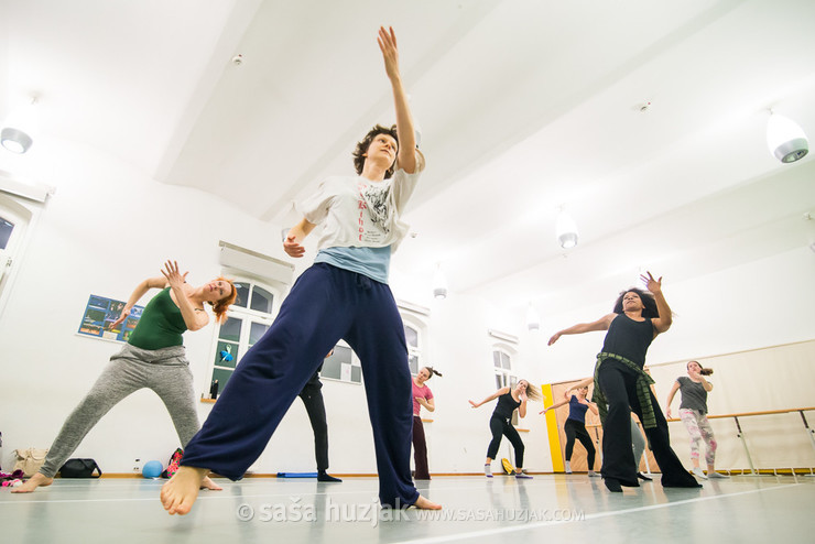 African-contemporary dance with Maša Kagao Knez @ Zimska plesna šola / Winter dance school, Maribor (Slovenia), 19/02 > 22/02/2016 <em>Photo: © Saša Huzjak</em>