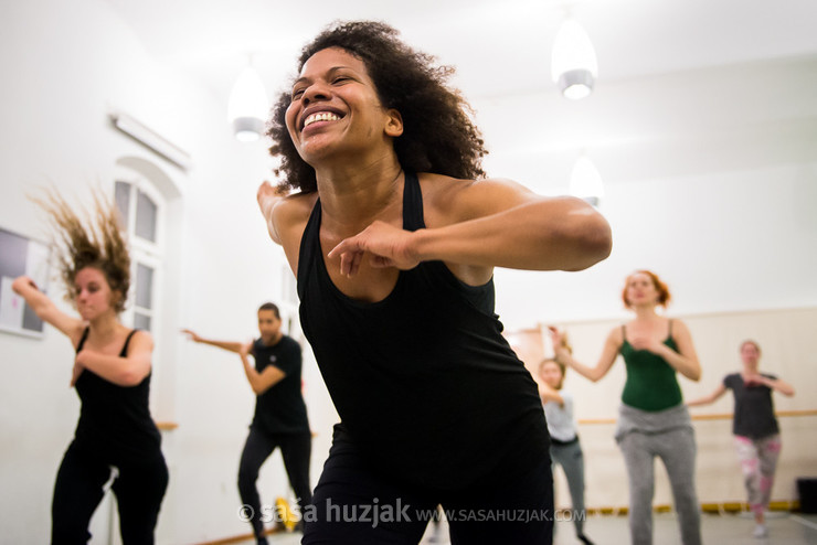 African-contemporary dance with Maša Kagao Knez @ Zimska plesna šola / Winter dance school, Maribor (Slovenia), 19/02 > 22/02/2016 <em>Photo: © Saša Huzjak</em>