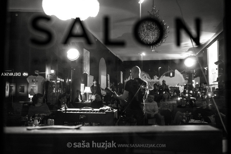 Damir Avdić @ Salon uporabnih umetnosti, Maribor (Slovenia), 12/04/2016 <em>Photo: © Saša Huzjak</em>