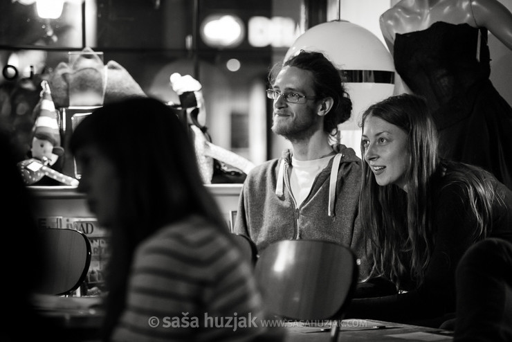 Fans @ Salon uporabnih umetnosti, Maribor (Slovenia), 12/04/2016 <em>Photo: © Saša Huzjak</em>