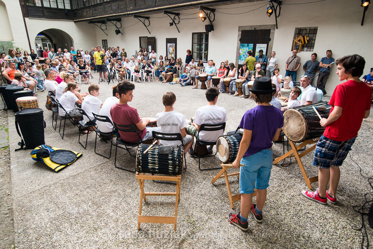 Ko boben ropoče in voda šumlja - letna bobnarska produkcija Plesne izbe Maribor @ Vetrinjski dvor, Maribor (Slovenia), 18/06/2016 <em>Photo: © Saša Huzjak</em>