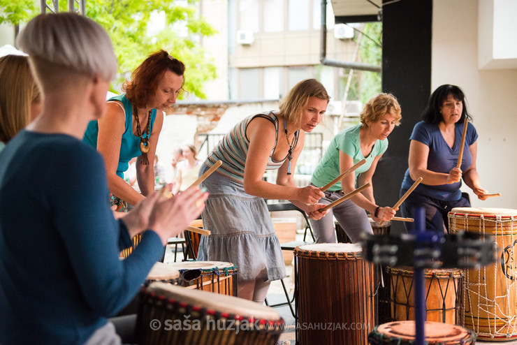 Ko boben ropoče in voda šumlja - letna bobnarska produkcija Plesne izbe Maribor @ Vetrinjski dvor, Maribor (Slovenia), 18/06/2016 <em>Photo: © Saša Huzjak</em>