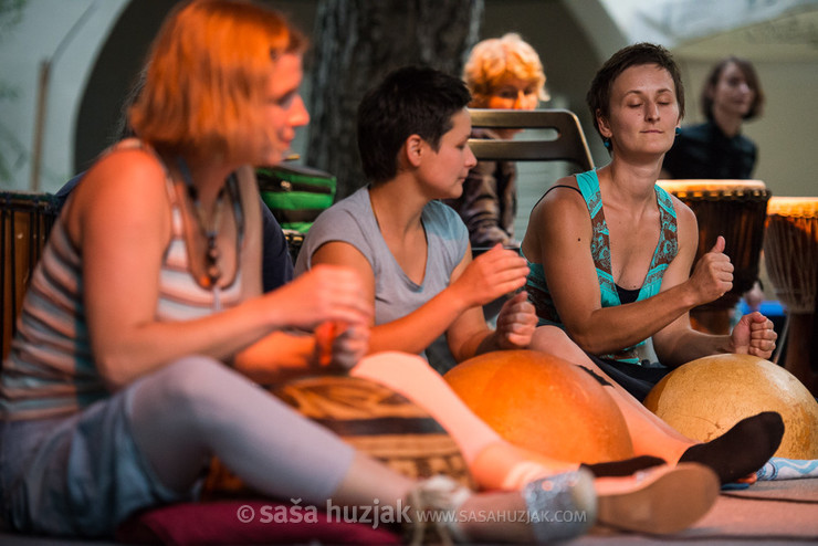 Ko boben ropoče in voda šumlja - letna bobnarska produkcija Plesne izbe Maribor @ Vetrinjski dvor, Maribor (Slovenia), 18/06/2016 <em>Photo: © Saša Huzjak</em>