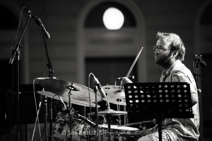 Janko Novoselić (Chui) @ Fest Jazza, Koprivnica (Croatia), 08/07 > 09/07/2016 <em>Photo: © Saša Huzjak</em>