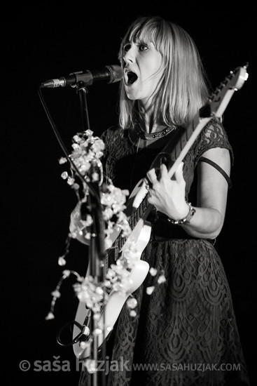 Rhiannon "Ritzy" Bryan (The Joy Formidable) @ KC Dražen Petrović, Zagreb (Croatia), 10/11/2016 <em>Photo: © Saša Huzjak</em>