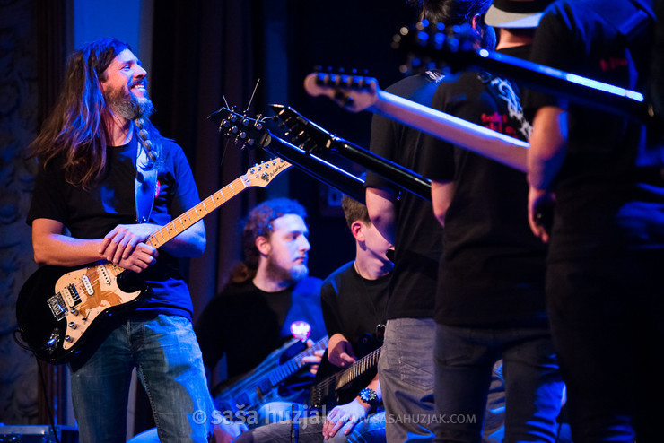 Samo Šalamon & Takt Ars Guitar Orchestra feat. Vasko Atanasovski & Achille Succi @ Narodni dom Maribor, Velika dvorana, Maribor (Slovenia), 18/11/2016 <em>Photo: © Saša Huzjak</em>