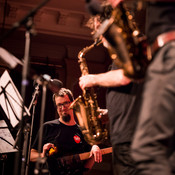 Samo Šalamon & Takt Ars Guitar Orchestra feat. Vasko Atanasovski & Achille Succi @ Narodni dom Maribor, Velika dvorana, Maribor (Slovenia), 18/11/2016 <em>Photo: © Saša Huzjak</em>