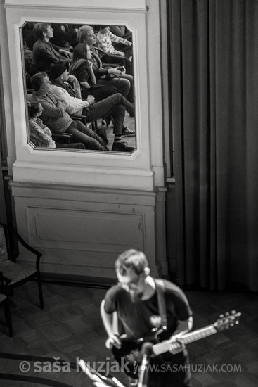 Samo Šalamon & Takt Ars Guitar Orchestra feat. Vasko Atanasovski & Achille Succi @ Narodni dom Maribor, Velika dvorana, Maribor (Slovenia), 18/11/2016 <em>Photo: © Saša Huzjak</em>