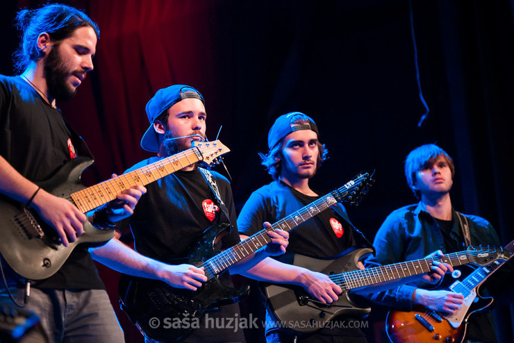 Samo Šalamon & Takt Ars Guitar Orchestra feat. Vasko Atanasovski & Achille Succi @ Narodni dom Maribor, Velika dvorana, Maribor (Slovenia), 18/11/2016 <em>Photo: © Saša Huzjak</em>