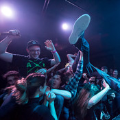 Kandžija and Toxara (Kandžija i Gole žene) crowd surfing @ Vintage Industrial Bar, Zagreb (Croatia), 31/03/2017 <em>Photo: © Saša Huzjak</em>