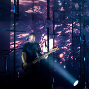 Georg Hólm (Sigur Rós) @ Dom sportova, Mala dvorana, Zagreb (Croatia), 20/10/2017 <em>Photo: © Saša Huzjak</em>