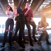 Koala Voice with fans on stage @ Cvetličarna, Ljubljana (Slovenia), 26/10/2017 <em>Photo: © Saša Huzjak</em>