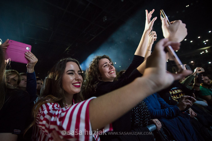 Parni Valjak first row fans @ Arena Zagreb, Zagreb (Croatia), 01/12/2017 <em>Photo: © Saša Huzjak</em>