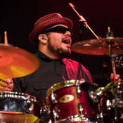 Alfredo Ortiz (Gogol Bordello) @ Titov trg, Koper (Slovenia), 02/06/2018 <em>Photo: © Saša Huzjak</em>