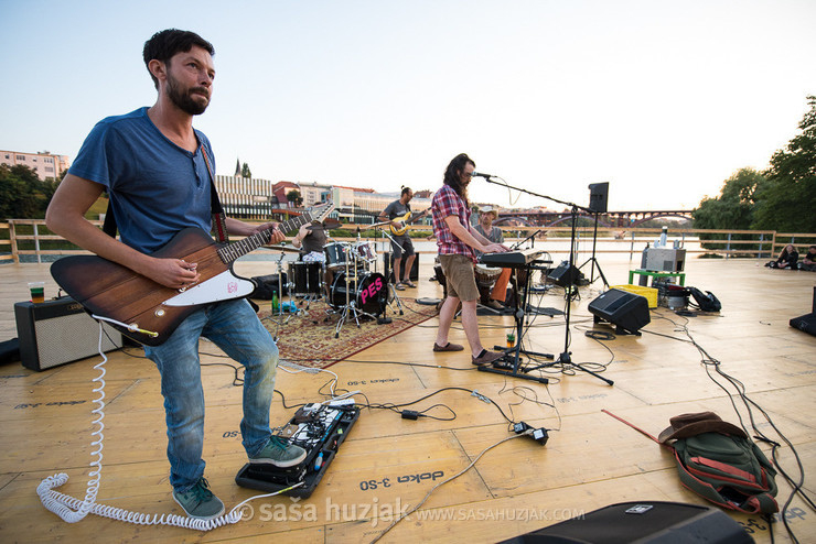 Stari pes @ Plavajoči oder na Dravi (Floating stage on river Drava), Maribor (Slovenia), 28/07/2018 <em>Photo: © Saša Huzjak</em>