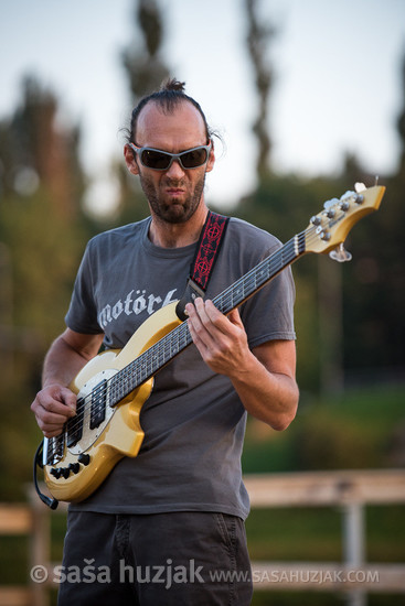 Mario Pevec (Stari pes) @ Plavajoči oder na Dravi (Floating stage on river Drava), Maribor (Slovenia), 28/07/2018 <em>Photo: © Saša Huzjak</em>