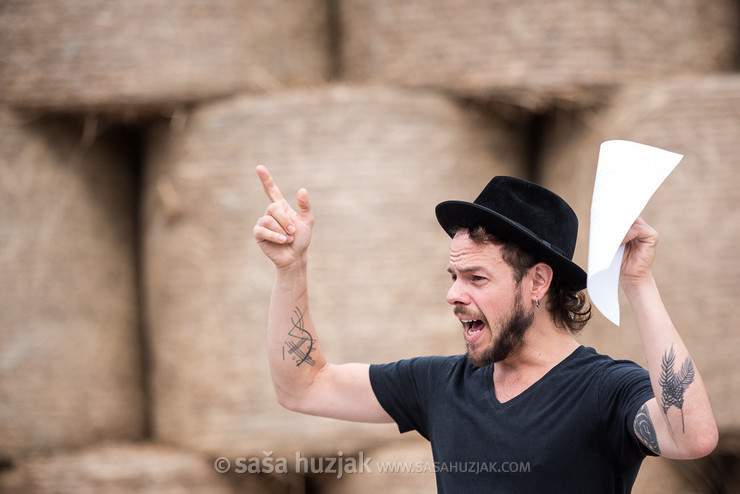 Sing along “All You Need is Love” @ Human Mosaic festival, Goleniów (Poland), 29/08 > 01/09/2018 <em>Photo: © Saša Huzjak</em>