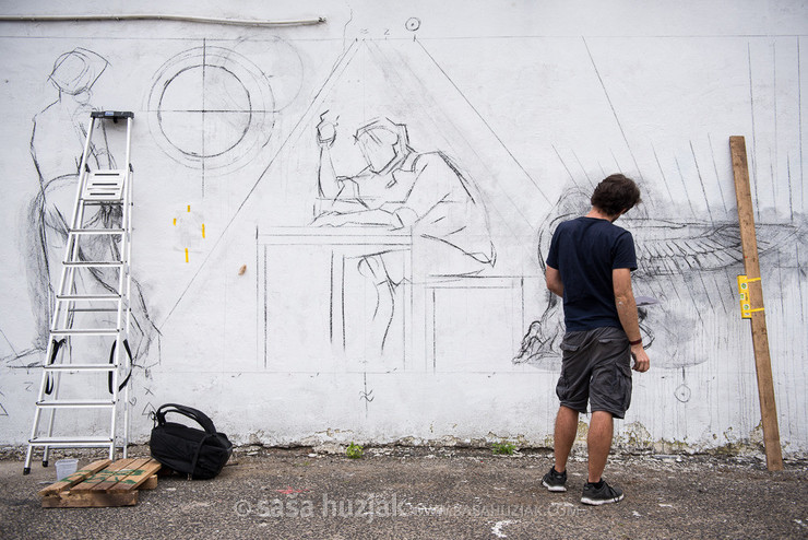 Mural in the making by Niall Dooley @ Human Mosaic festival, Goleniów (Poland), 29/08 > 01/09/2018 <em>Photo: © Saša Huzjak</em>