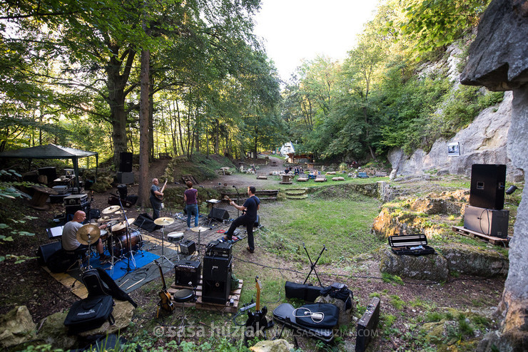 Madame Brumowski soundcheck @ Pruh, Svečina (Slovenia), 08/09/2018 <em>Photo: © Saša Huzjak</em>