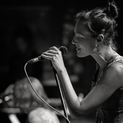 Karolina Bucka (Djembabe) @ Pekarna, Dvorana Gustaf, Maribor (Slovenia), 10/11/2018 <em>Photo: © Saša Huzjak</em>