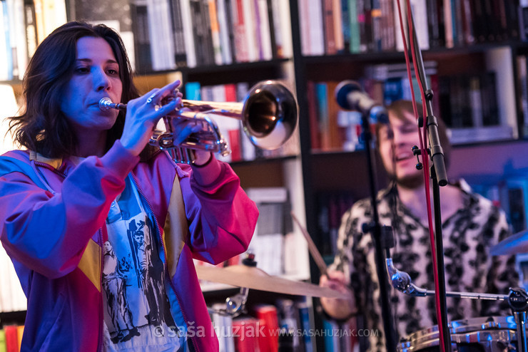 Shakin' @ Bulevar Books, Novi Sad (Serbia), 30/03/2019 <em>Photo: © Saša Huzjak</em>