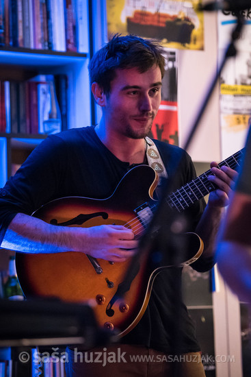 Domen Don Holc (Koala Voice) @ Bulevar Books, Novi Sad (Serbia), 30/03/2019 <em>Photo: © Saša Huzjak</em>