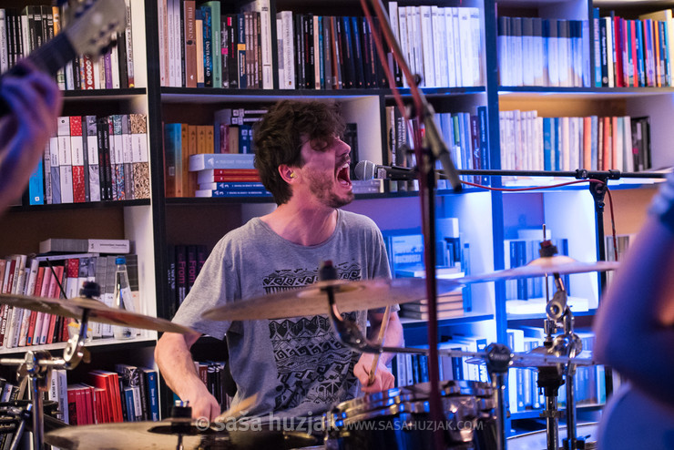 Miha Prašnikar (Koala Voice) @ Bulevar Books, Novi Sad (Serbia), 30/03/2019 <em>Photo: © Saša Huzjak</em>