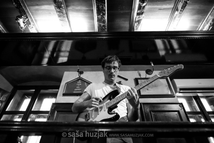 Domen Don Holc (Koala Voice) at soundcheck @ River Pub, Rijeka (Croatia), 19/04/2019 <em>Photo: © Saša Huzjak</em>