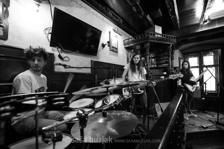 Soundcheck @ River Pub, Rijeka (Croatia), 19/04/2019 <em>Photo: © Saša Huzjak</em>