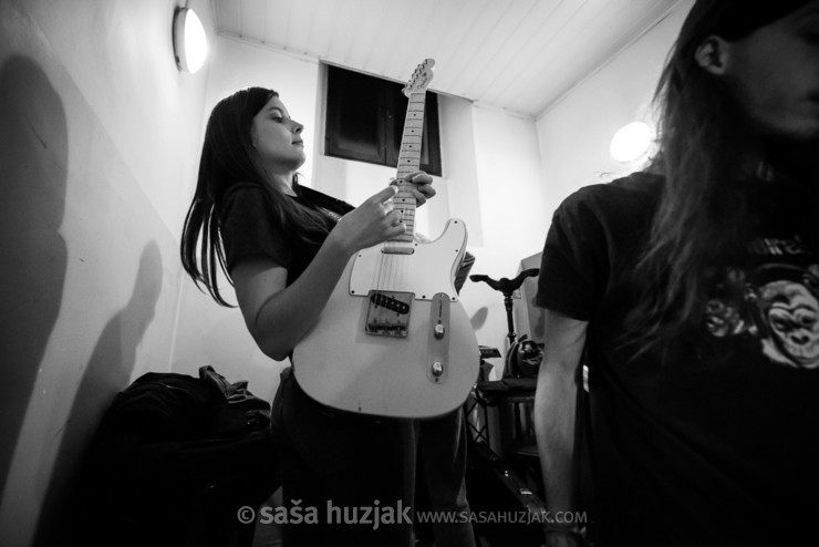 Moments before the gig @ River Pub, Rijeka (Croatia), 19/04/2019 <em>Photo: © Saša Huzjak</em>