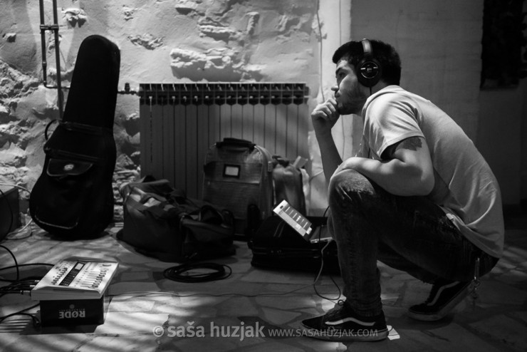 Video recording session @ Buffet Bunker, Pazin (Croatia), 20/04/2019 <em>Photo: © Saša Huzjak</em>