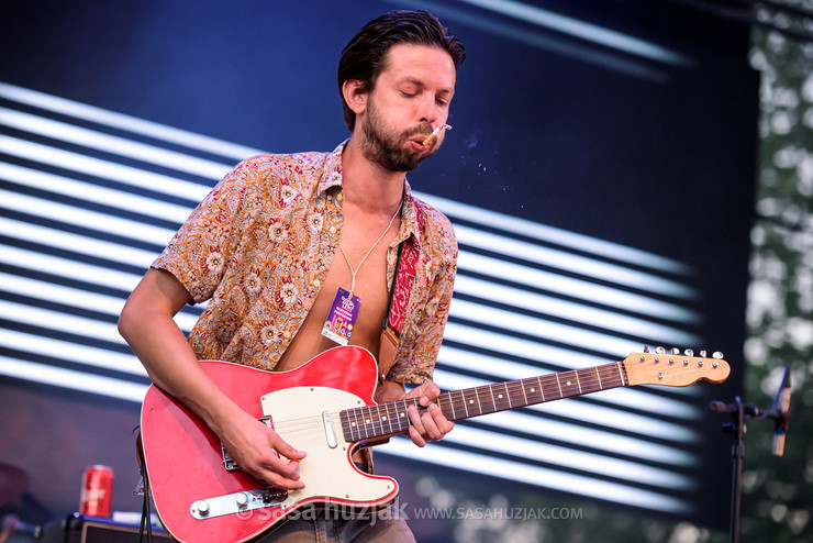 Martin Mravlje (Stari pes) - the moment when a guitarist hears a bass player solo :) @ Festival Lent, Maribor (Slovenia), 2019 <em>Photo: © Saša Huzjak</em>