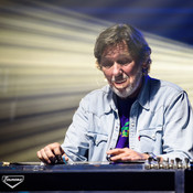 Davor Rodik, guest on steel guitar @ Dvorana Mladosti, Rijeka (Croatia), 11/10/2019 <em>Photo: © Saša Huzjak</em>