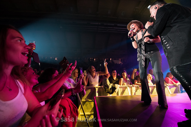 Kristina Tina Kresnik and Aki Rahimovski (Parni Valjak) @ Dvorana Mladosti, Rijeka (Croatia), 11/10/2019 <em>Photo: © Saša Huzjak</em>
