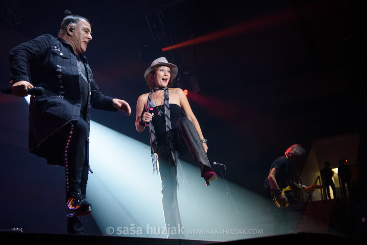 Aki Rahimovski and Kristina Tina Kresnik (Parni Valjak) @ Dvorana Mladosti, Rijeka (Croatia), 11/10/2019 <em>Photo: © Saša Huzjak</em>