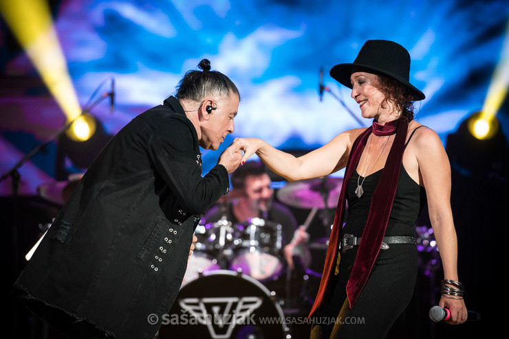 Kristina Tina Kresnik and Aki Rahimovski (Parni Valjak) @ Spaladium Arena, Split (Croatia), 02/11/2019 <em>Photo: © Saša Huzjak</em>