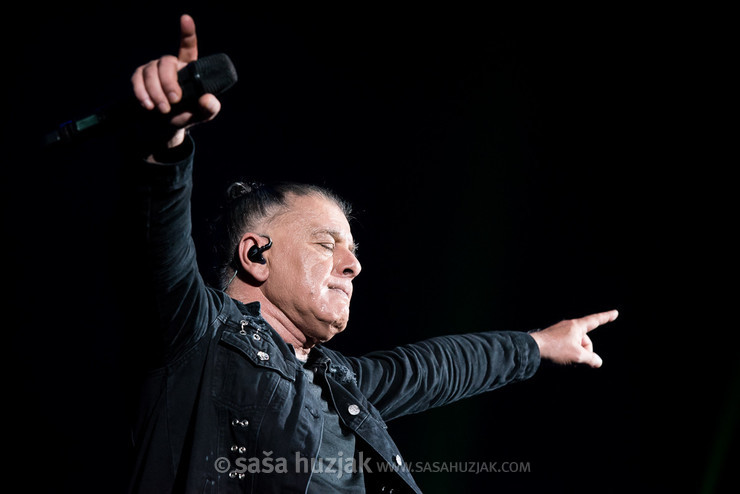 Aki Rahimovski (Parni Valjak) @ Spaladium Arena, Split (Croatia), 02/11/2019 <em>Photo: © Saša Huzjak</em>