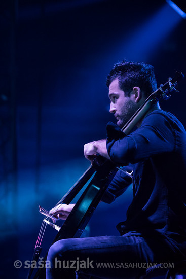 Matej Milošev, guest on cello @ Spaladium Arena, Split (Croatia), 02/11/2019 <em>Photo: © Saša Huzjak</em>