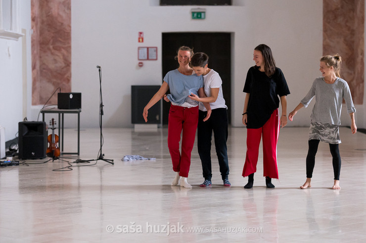 Odprti studio za gledalce - Nagib k procesu @ Minoritska cerkev, Maribor (Slovenia), 10/10/2020 <em>Photo: © Saša Huzjak</em>