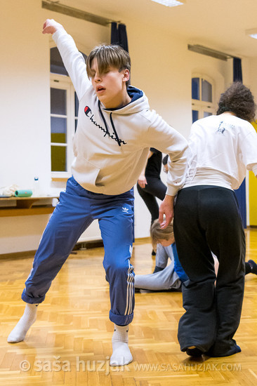 Workshop: Contact and Partnering - Anamaria Klajnšček @ Zimska plesna šola / Winter dance school, Maribor (Slovenia), 25/02 > 28/02/2022 <em>Photo: © Saša Huzjak</em>