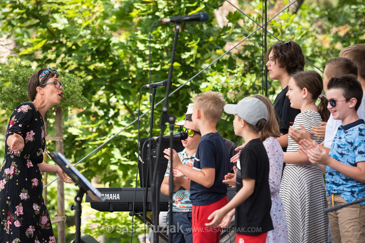 Participants of Music workshop for children with Lucija Stanojević with Big Band Hrvatske liječničke komore @ Fest Jazza, Koprivnica (Croatia), 08/07 > 09/07/2022 <em>Photo: © Saša Huzjak</em>