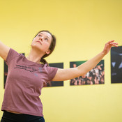 Mentors’ workshop: Two flying ones and a barefoot one – "Memory" - Saša Lončar @ Zimska plesna šola / Winter dance school, Maribor (Slovenia), 03/02 > 06/02/2023 <em>Photo: © Saša Huzjak</em>