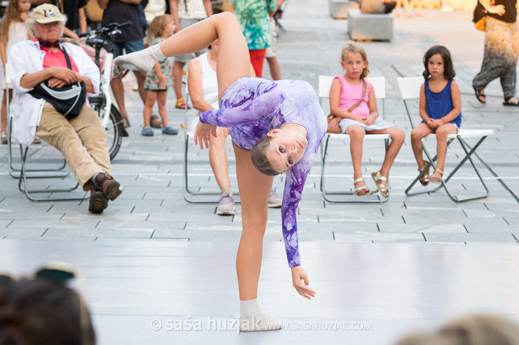 DSPS: 20 metrov v dolžino, devet metrov v širino in štiri metre v višino @ Festival Platforma, Maribor (Slovenia), 28/08 > 31/08/2024 <em>Photo: © Saša Huzjak</em>